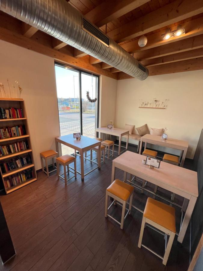 Auszeit Cafe & Hotel Oberwornitz エクステリア 写真