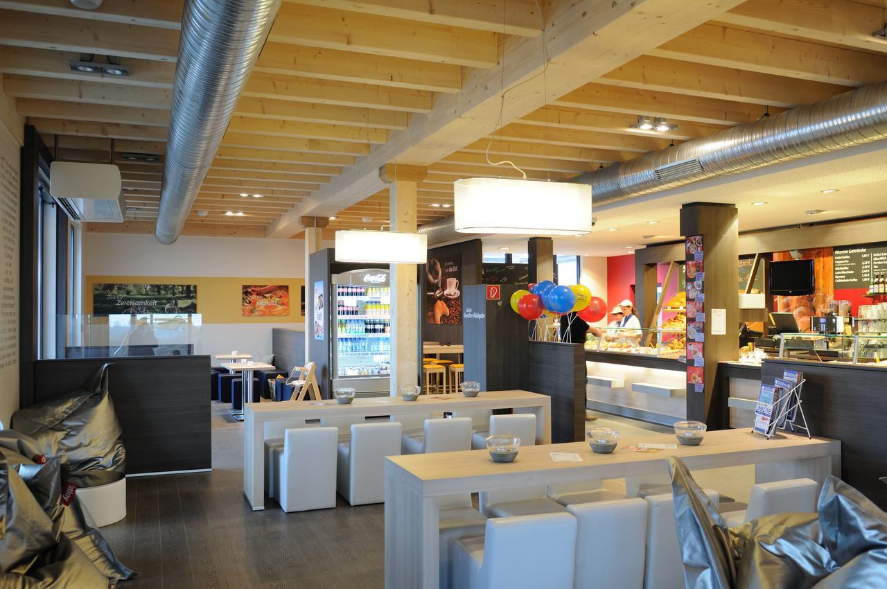 Auszeit Cafe & Hotel Oberwornitz エクステリア 写真