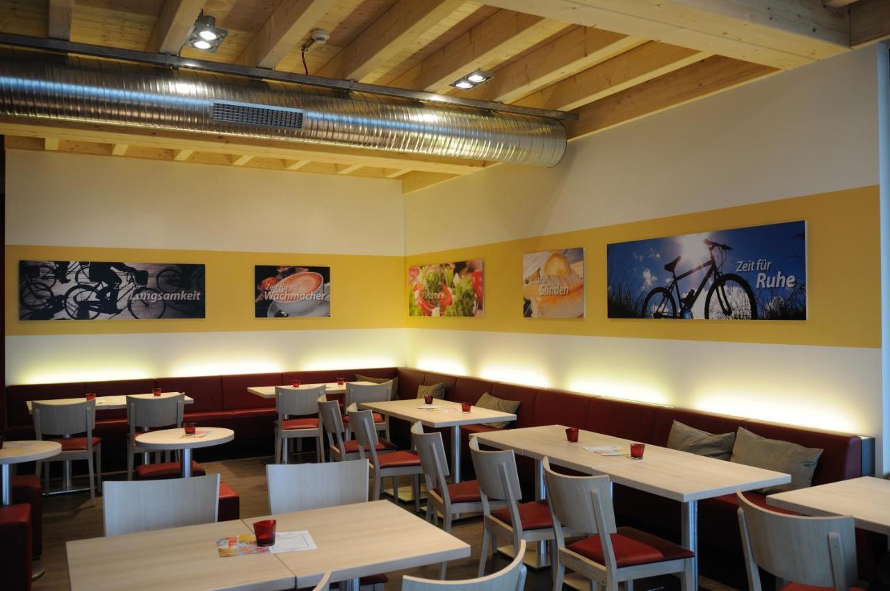 Auszeit Cafe & Hotel Oberwornitz エクステリア 写真